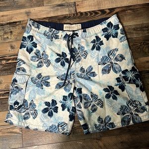Aeropostale swim trunks blue & white